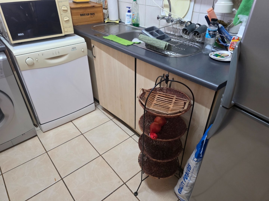 2 Bedroom Property for Sale in Langenhovenpark Free State